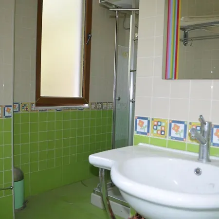 Wonderful House For Rent In Qerret 061 Prázdninový dům Golem (Tirana)