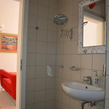 Wonderful House For Rent In Qerret 061 Prázdninový dům Golem (Tirana)