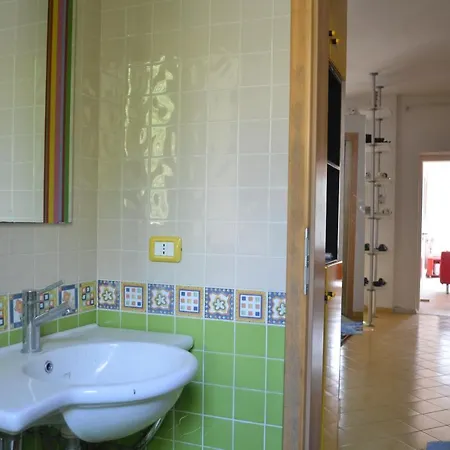 Prázdninový dům Wonderful House For Rent In Qerret 061 *